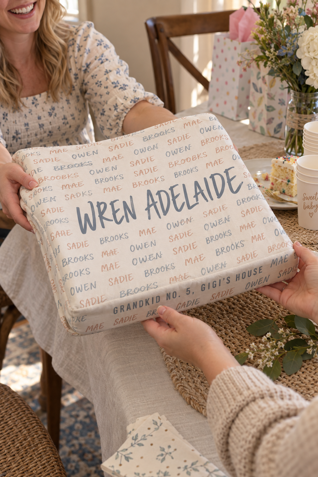 Custom Changing Pad Cover ready to give, personalized design readable (04-gift.png)
